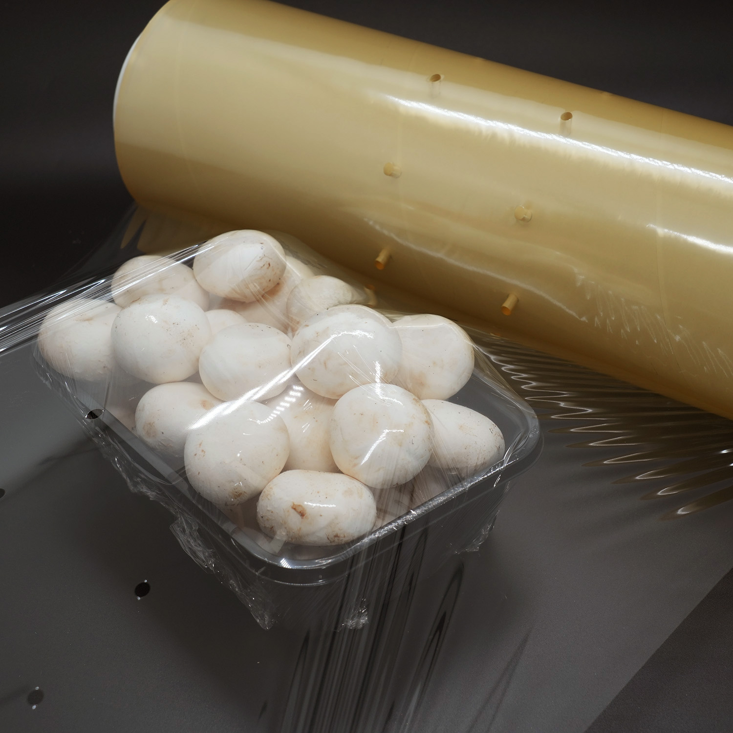 Factory Wholesale Antifog Food Grade Cling Wrap Best Fresh Vegetable Fruit 100M-1500M Pvc Cling Film