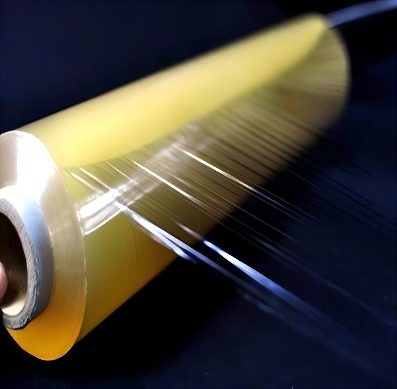 Factory Wholesale Antifog Food Grade Cling Wrap Best Fresh Vegetable Fruit 100M-1500M Pvc Cling Film