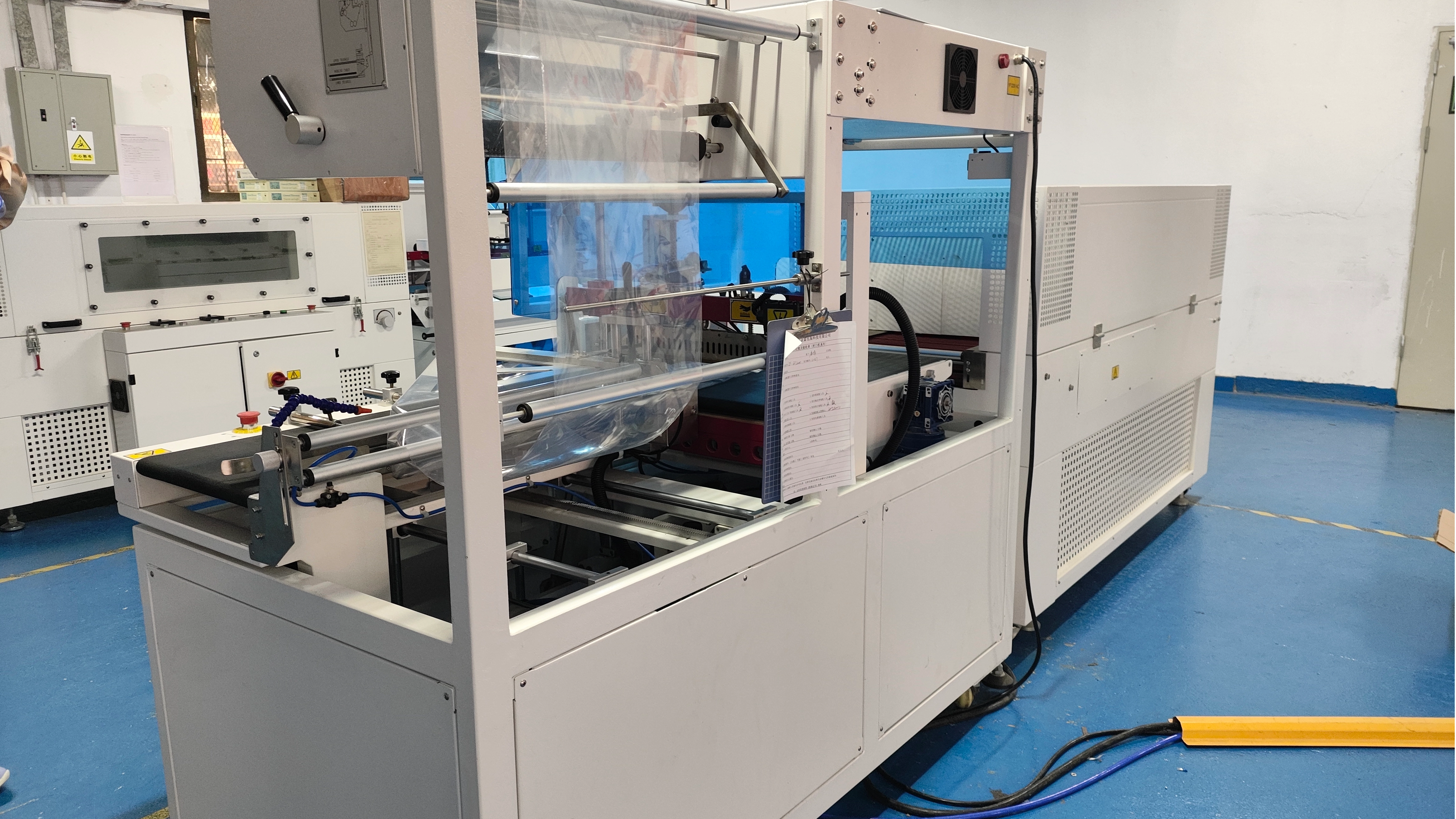 Why Heat Shrink Packing Machine Is A Must-have for Your Packaging Line